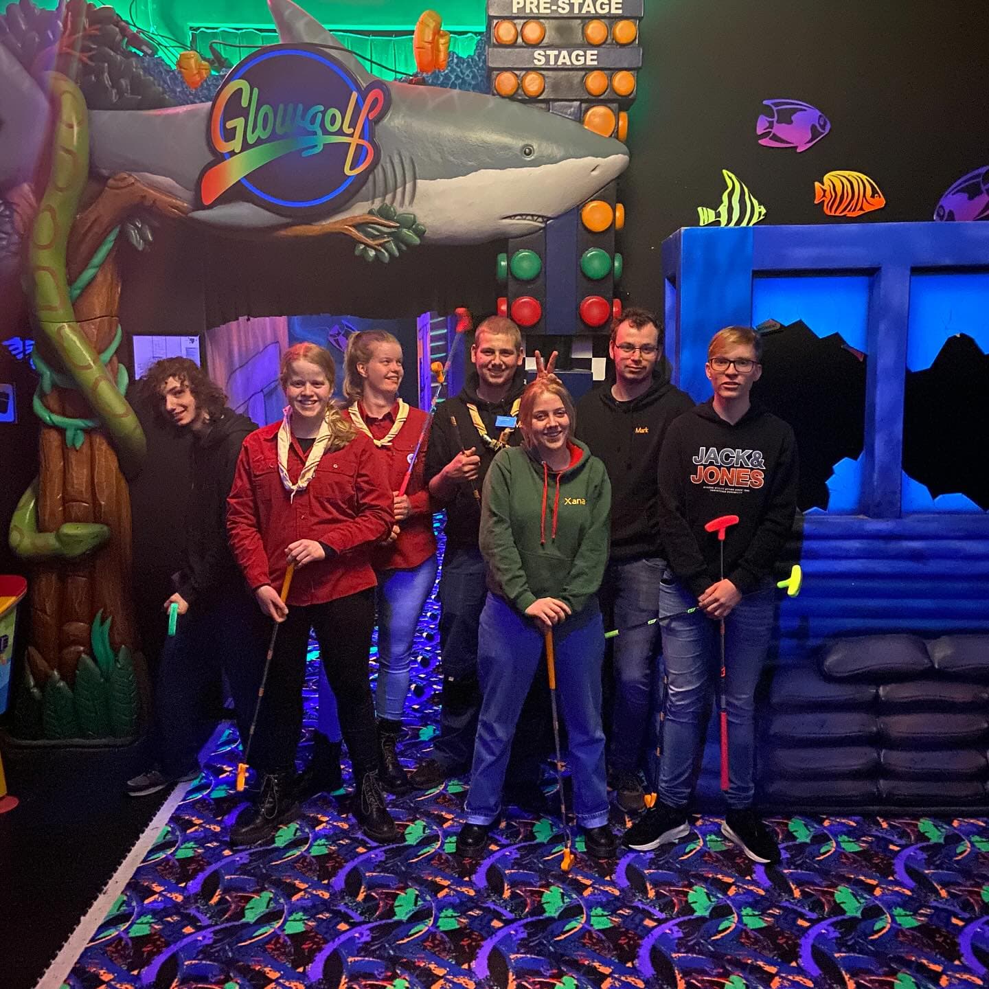 Glow golf